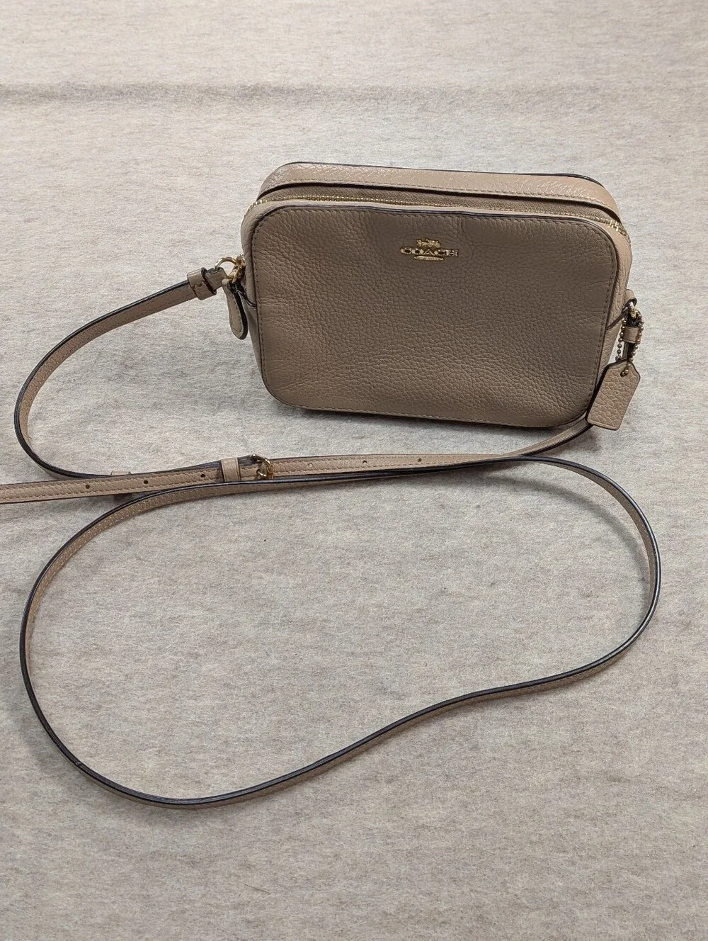 Coach Pebbled Leather Crossbody Jamie Camera Bag Taupe Beige Purse Compact